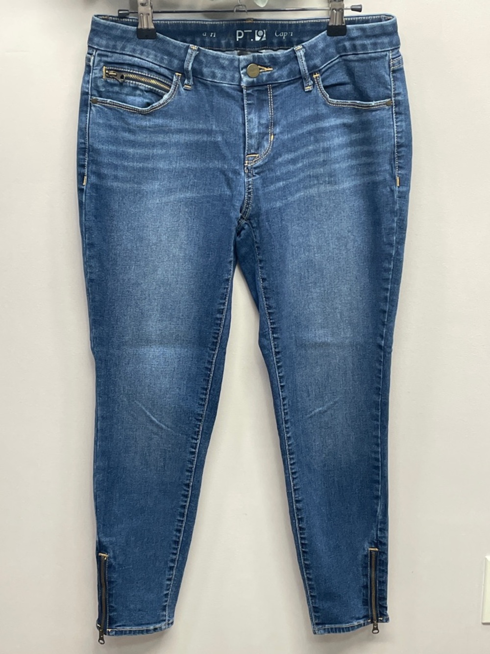 Apt 9 Mid Rise Capri Denim Jeans Ankle Zipper 6
